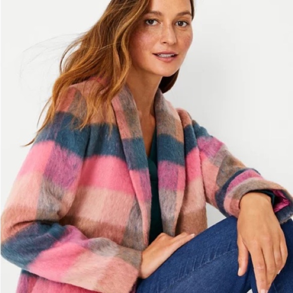 Ann Taylor Checked Boucle Cocoon Coat - Picture 5 of 7